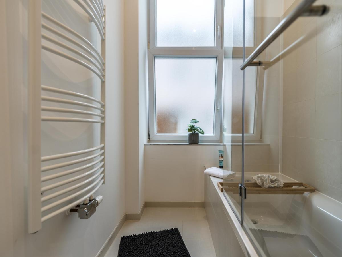 Hochwertige Altbauwohnung Im Modernen Stil In Wiesbaden - Kueche - Terrasse - Wlan - Zentral Екстер'єр фото