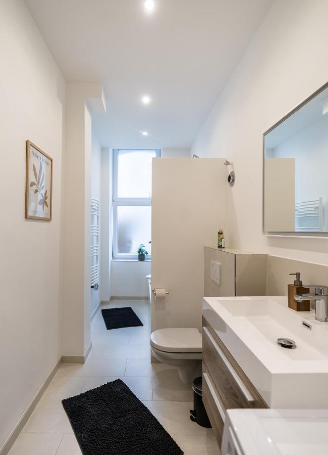 Hochwertige Altbauwohnung Im Modernen Stil In Wiesbaden - Kueche - Terrasse - Wlan - Zentral Екстер'єр фото